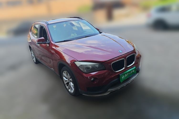 Used BMW X1 2014 sDrive18i Fashion Model Front Right 45 Deg