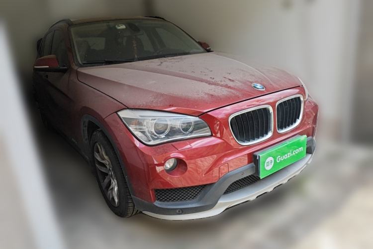 Used BMW X1 2014 sDrive18i Leading Model Front Right 45 Deg