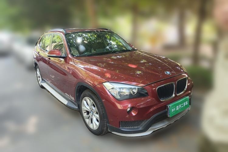 Used BMW X1 2014 sDrive18i Fashion Model Front Right 45 Deg