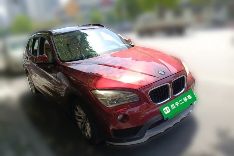 Used BMW X1 2014 sDrive18i Leading Model Front Right 45 Deg