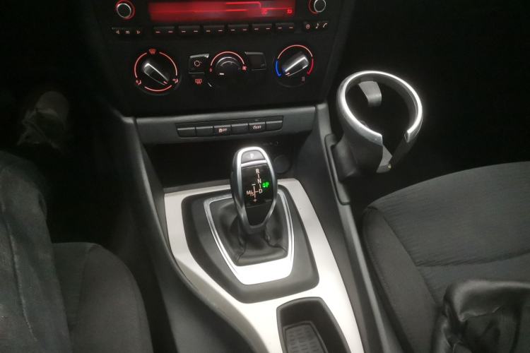 Used BMW X1 2014 sDrive18i Fashion Model Gear Lever