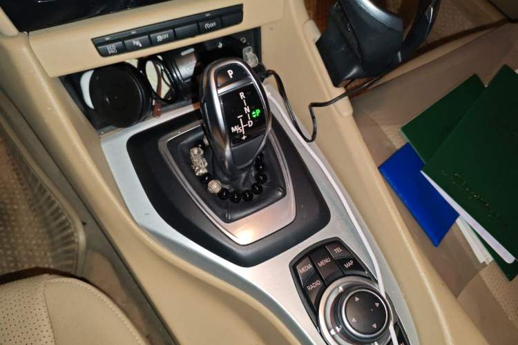 Used BMW X1 2014 sDrive18i Leading Model Gear Lever