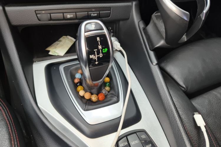 Used BMW X1 2014 sDrive20i Sports Design Package Gear Lever