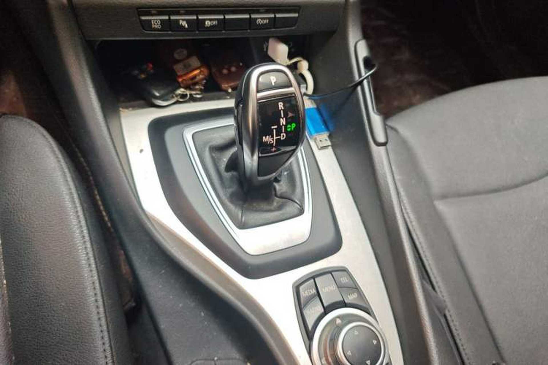 Used BMW X1 2014 sDrive18i Leading Model Gear Lever