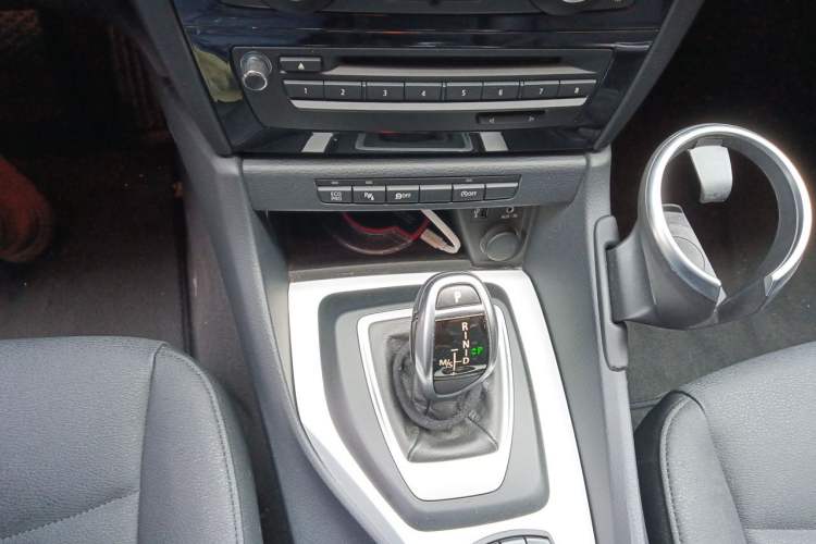 Used BMW X1 2014 sDrive18i Leading Model Gear Lever