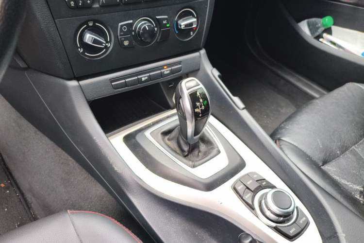 Used BMW X1 2014 sDrive18i Fashion Model Gear Lever
