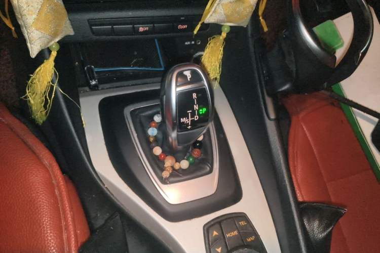 Used BMW X1 2014 sDrive18i Fashion Model Gear Lever