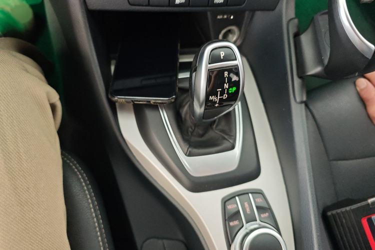 Used BMW X1 2014 sDrive18i Fashion Model Gear Lever
