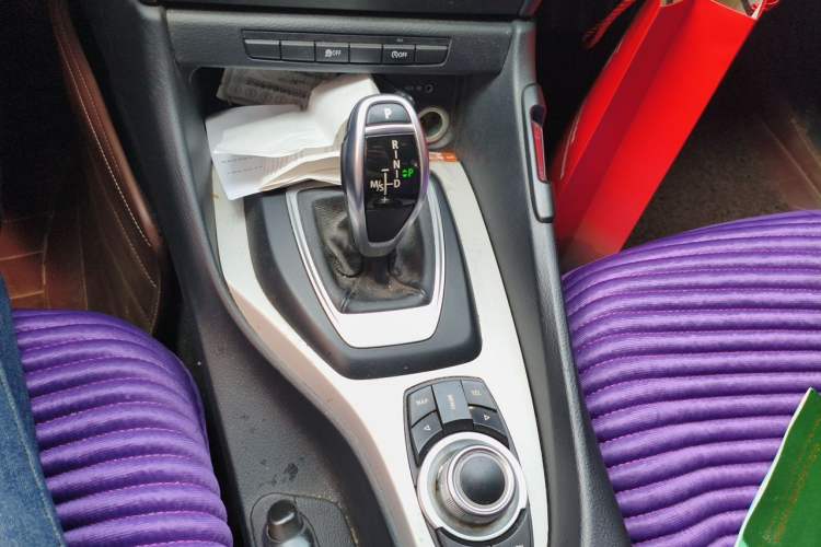 Used BMW X1 2014 sDrive18i Fashion Model Gear Lever