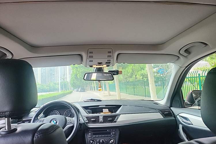 Used BMW X1 2014 sDrive18i Fashion Model Headliner