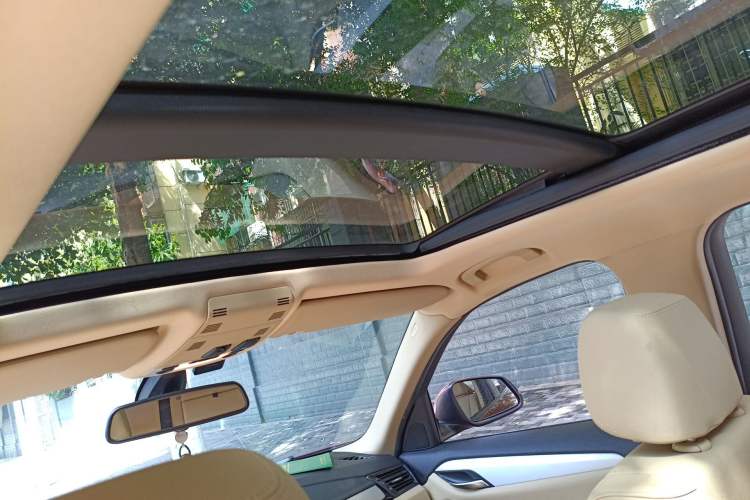 Used BMW X1 2014 sDrive18i Leading Model Headliner