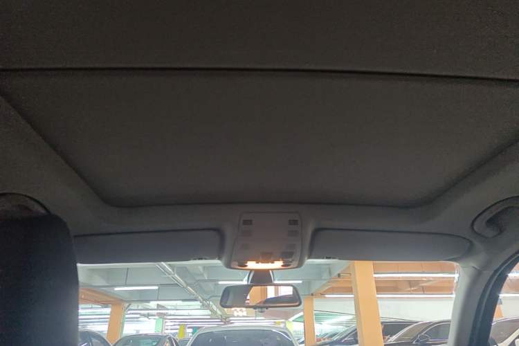 Used BMW X1 2014 sDrive18i Fashion Model Headliner