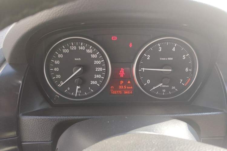Used BMW X1 2014 sDrive18i Fashion Model Instrument Cluster