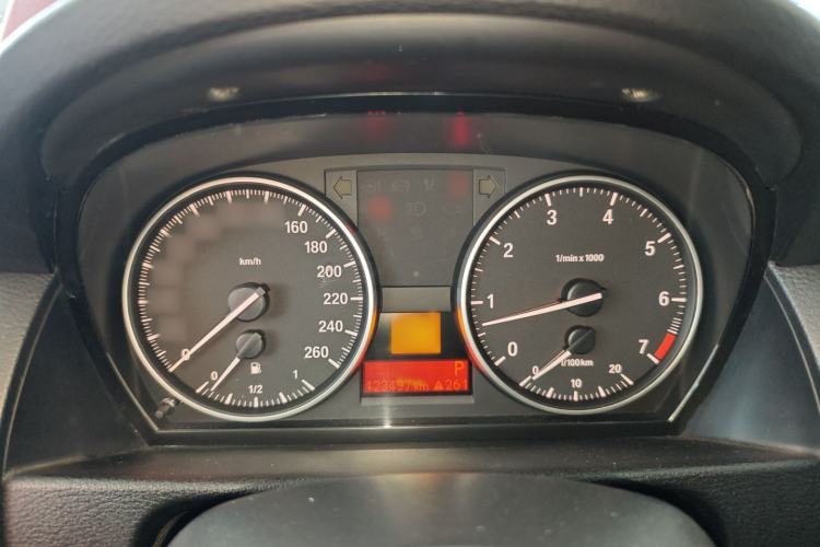 Used BMW X1 2014 sDrive18i Fashion Model Instrument Cluster