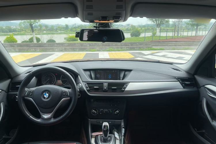 Used BMW X1 2014 sDrive18i Fashion Model Interior 3
