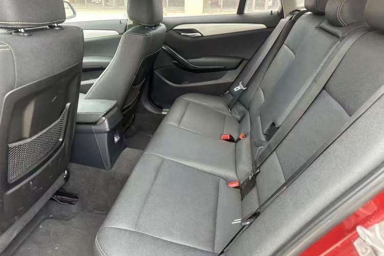Used BMW X1 2014 sDrive18i Fashion Model Interior 4