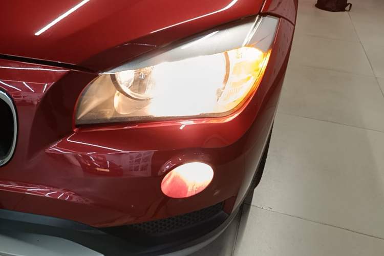 Used BMW X1 2014 sDrive18i Fashion Model Left Front Headlight