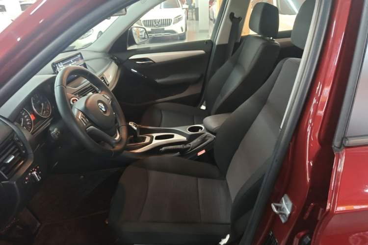 Used BMW X1 2014 sDrive18i Fashion Model Left Front Seat