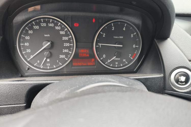 Used BMW X1 2014 sDrive18i Fashion Model Odometer Close Up