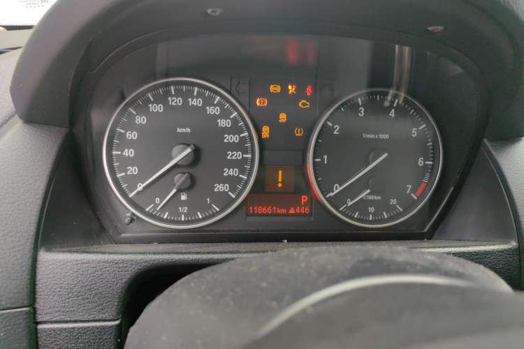 Used BMW X1 2014 sDrive18i Leading Model Odometer Close Up
