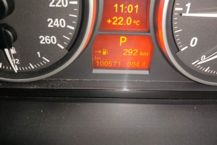 Used BMW X1 2014 xDrive20i X Design Package Odometer Close Up