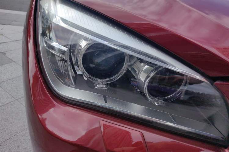 Used BMW X1 2014 sDrive18i Leading Model Right Front Headlight