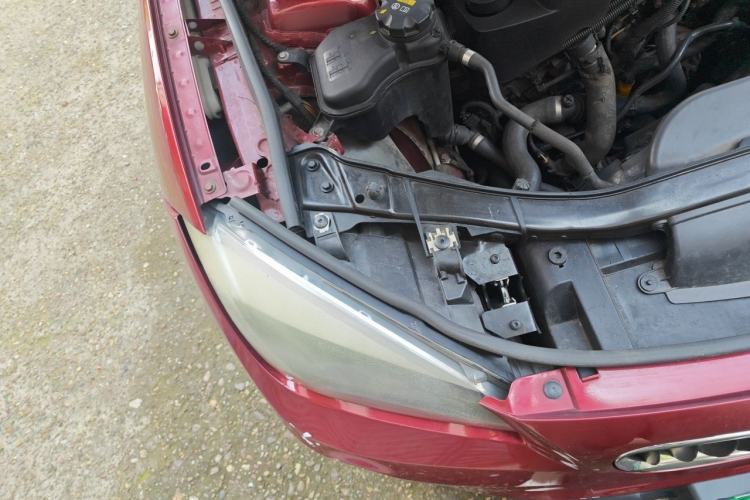 Used BMW X1 2014 sDrive18i Fashion Model Right Front Headlight