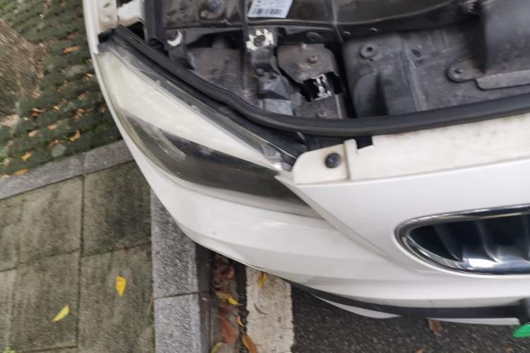 Used BMW X1 2014 sDrive18i Fashion Model Right Front Headlight