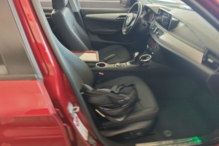 Used BMW X1 2014 sDrive18i Fashion Model Right Front Seat