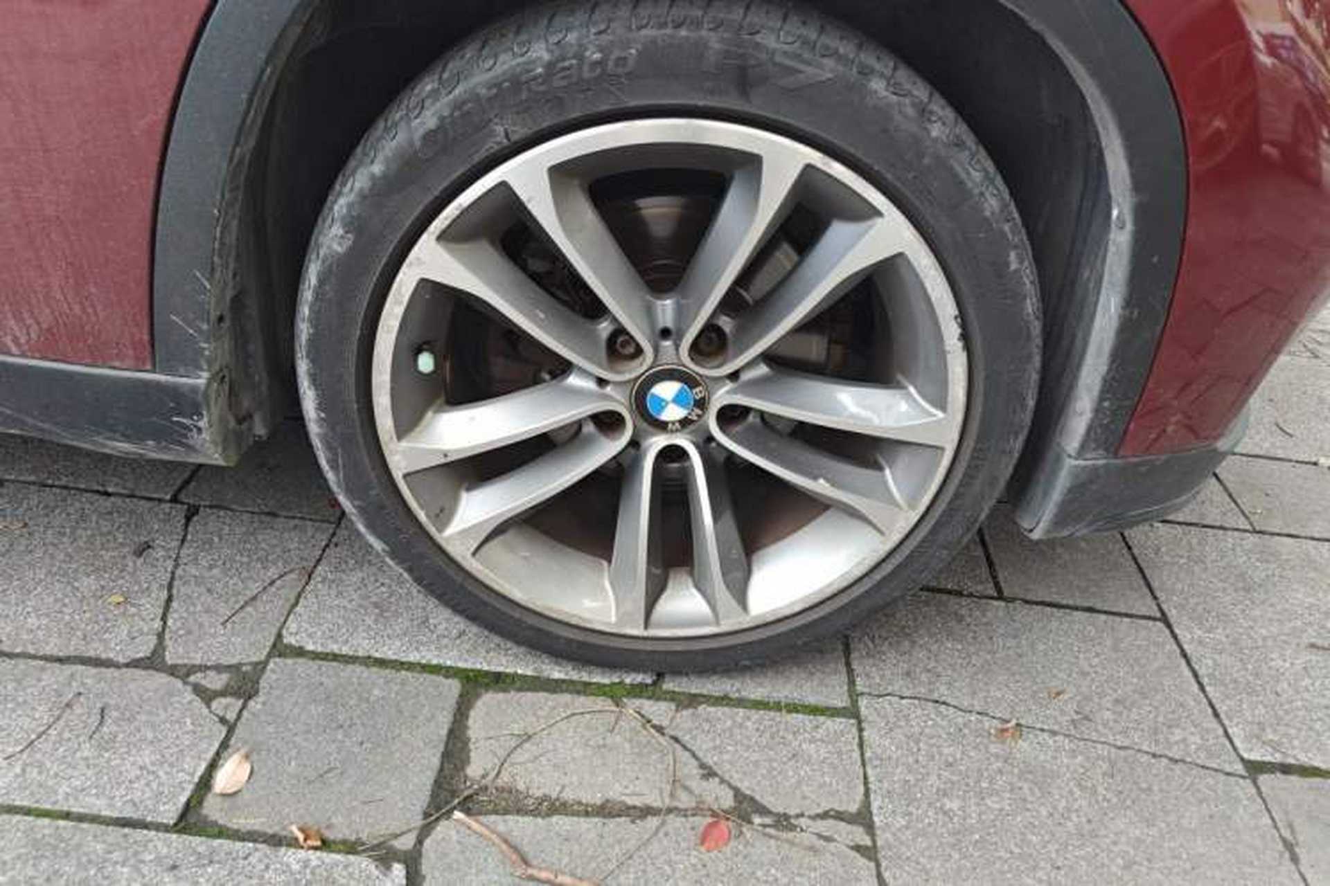 Used BMW X1 2014 sDrive18i Sports Design Package Right Front Wheel Hub