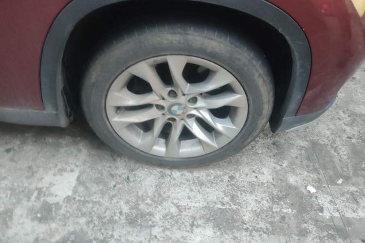 Used BMW X1 2014 sDrive18i Leading Model Right Front Wheel Hub