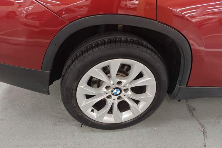 Used BMW X1 2014 sDrive18i Fashion Model Right Rear Wheel Hub