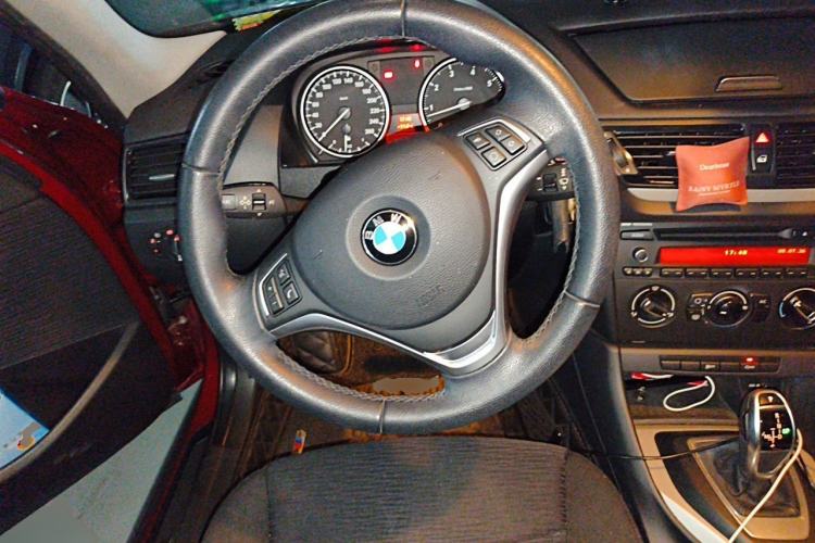 Used BMW X1 2014 sDrive18i Fashion Model Steering Wheel