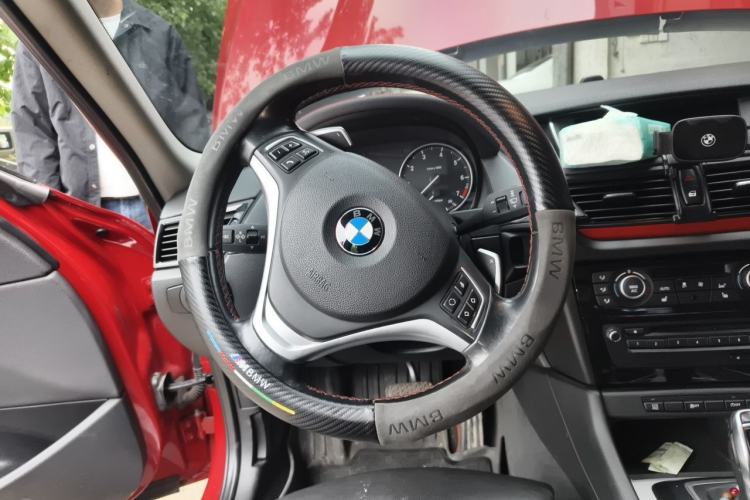 Used BMW X1 2014 sDrive20i Sports Design Package Steering Wheel