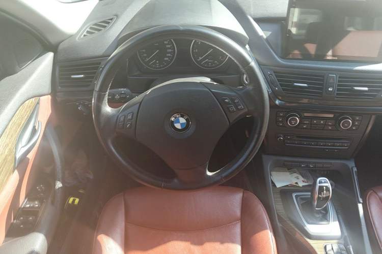 Used BMW X1 2014 sDrive18i Fashion Model Steering Wheel