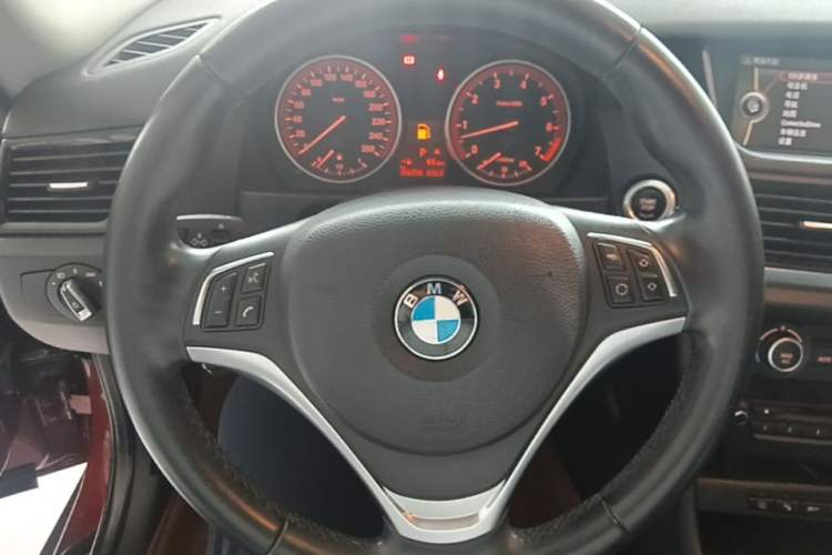 Used BMW X1 2014 sDrive18i X Design Package Steering Wheel