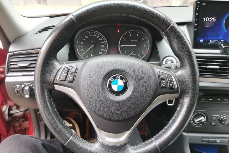 Used BMW X1 2014 sDrive18i Fashion Model Steering Wheel