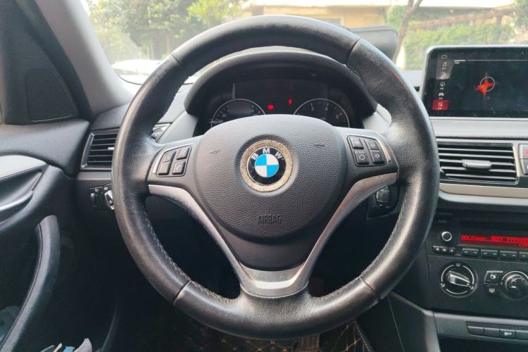 Used BMW X1 2014 sDrive18i Fashion Model Steering Wheel