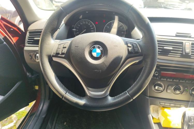 Used BMW X1 2014 sDrive18i Fashion Model Steering Wheel