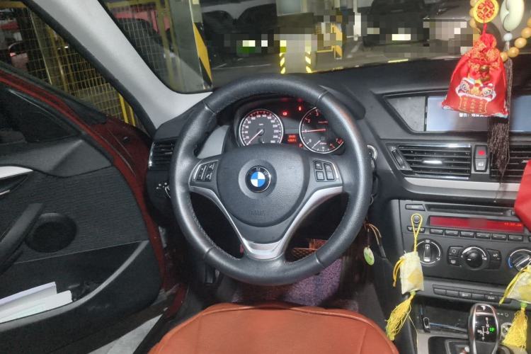 Used BMW X1 2014 sDrive18i Fashion Model Steering Wheel