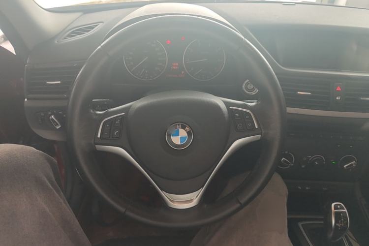 Used BMW X1 2014 sDrive18i Fashion Model Steering Wheel