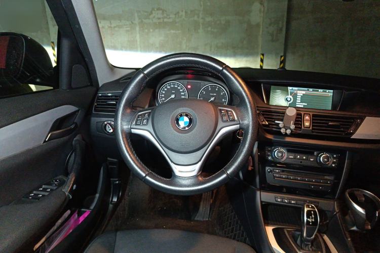 Used BMW X1 2014 sDrive18i Leading Model Steering Wheel