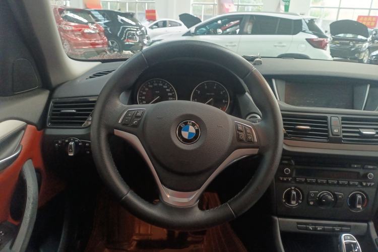Used BMW X1 2014 sDrive18i Fashion Model Steering Wheel