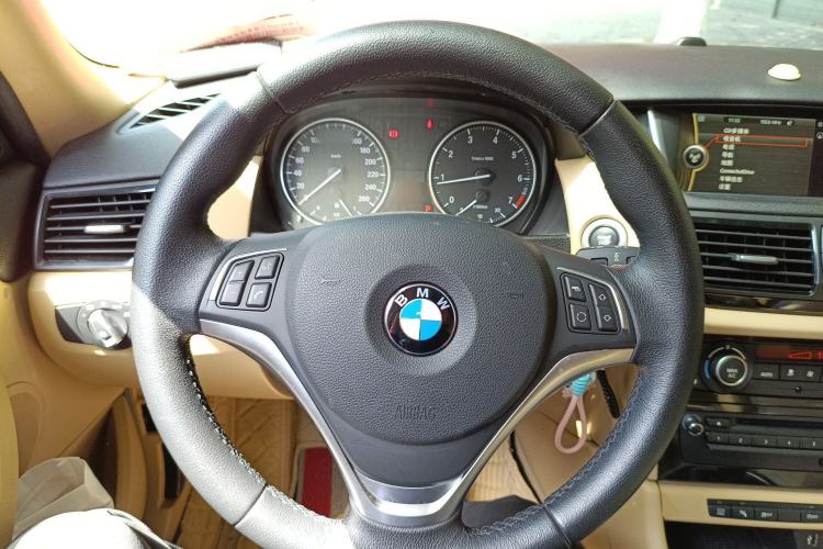 Used BMW X1 2014 sDrive18i Leading Model Steering Wheel