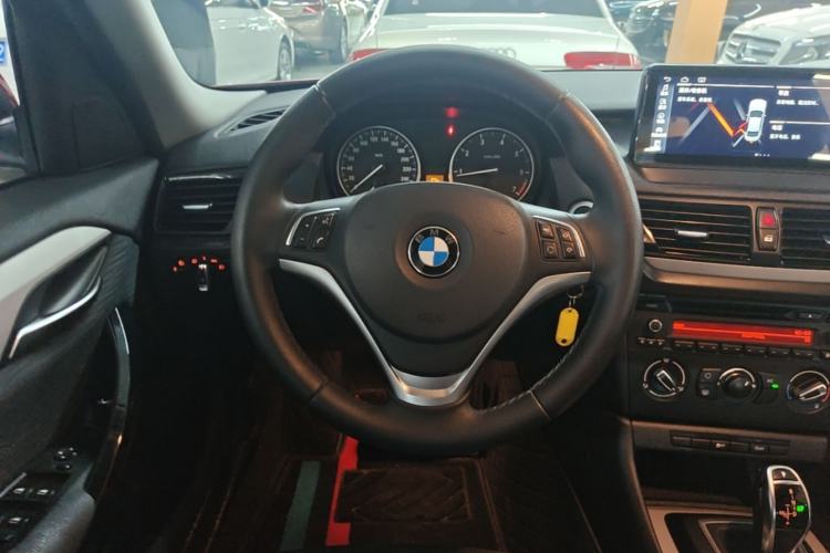 Used BMW X1 2014 sDrive18i Fashion Model Steering Wheel