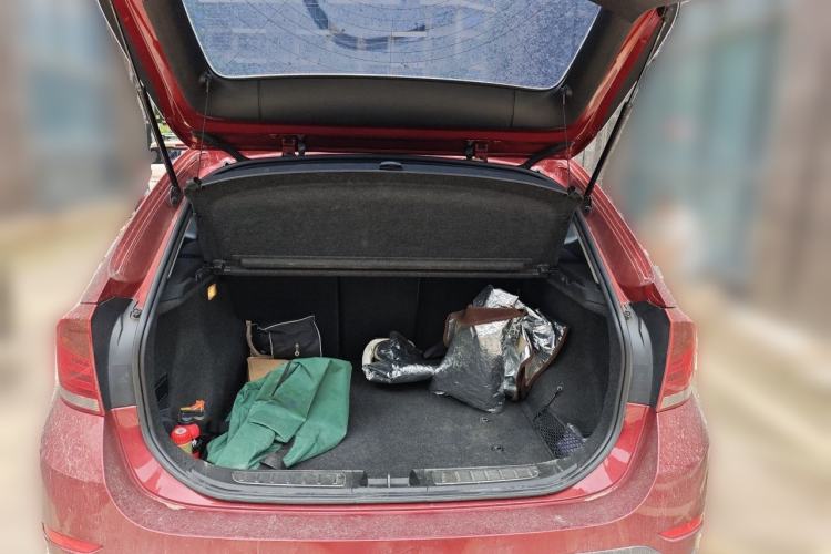 Used BMW X1 2014 sDrive18i Leading Model Trunk