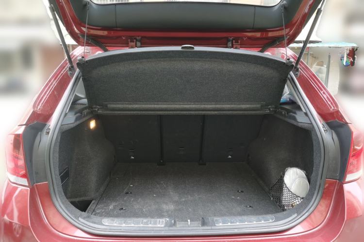 Used BMW X1 2014 sDrive18i Fashion Model Trunk