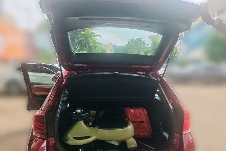 Used BMW X1 2014 sDrive18i Fashion Model Trunk
