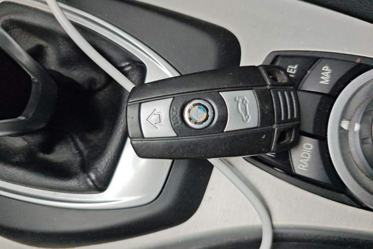 Used BMW X1 2014 sDrive18i Leading Model Vehicle Key