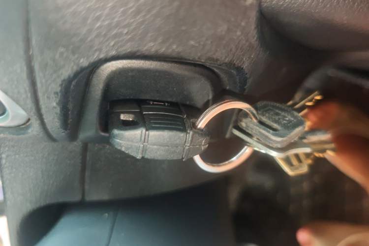 Used BMW X1 2014 sDrive18i Fashion Model Vehicle Key